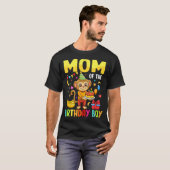 Mama van de verjaardag Jongen Aap Dag Party Famili T-shirt (Voorkant volledig)