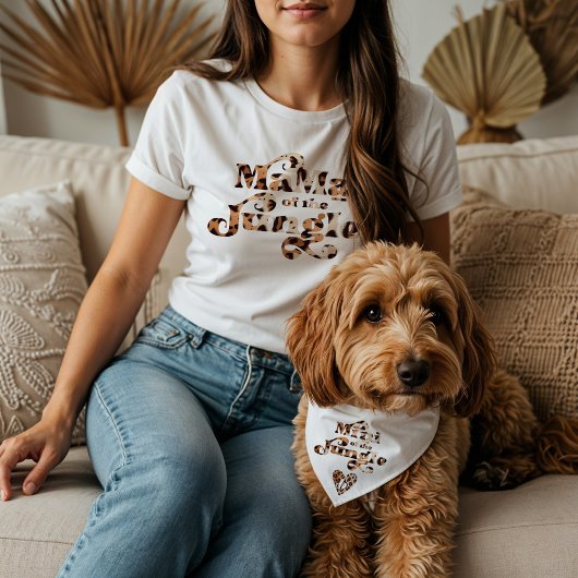 Mama van het Oerwoud Leopard Print Heart Monogram Tri-Blend Shirt