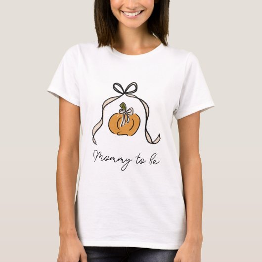Mama wordt Halloween Pumpkin Ribbon Baby shower T-shirt (Voorkant)