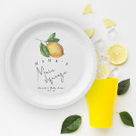 Mama's belangrijkste squeeze Lemon baby shower Papieren Bordje<br><div class="desc">Mama's hoofdknijper. Lemons baby shower uitnodiging. Waterverf citroen met bladeren baby shower uitnodiging. Overeenkomende objecten beschikbaar.</div>
