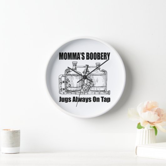 Mama's Boobery Jugs Altijd Op Tap (Huis)