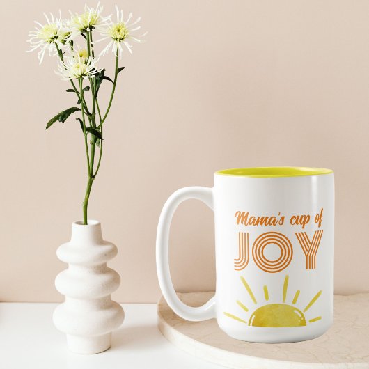Mama's Cup of Joy - retro geel zonneschijn mok