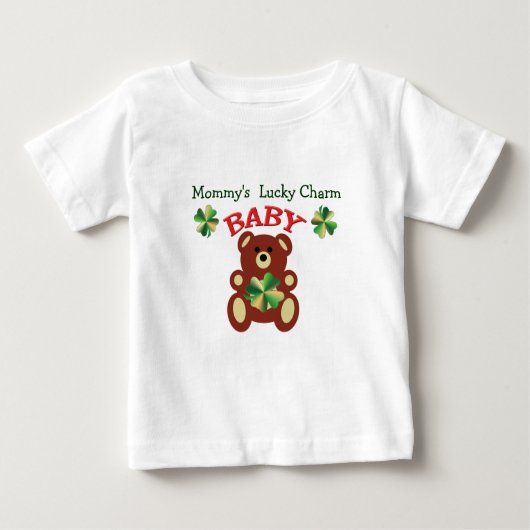 Mama's Lucky Charm Baby shirt (Voorkant)