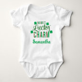 Mama's Lucky Charm St. Patrick's day Romper (Voorkant)