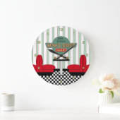 Mama's Retro Diner met Burgers & Bier Grote Klok (Huis)