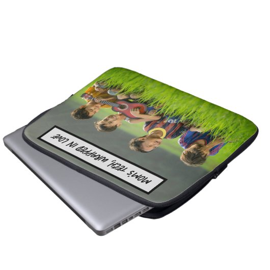 Mama's Tech Electronics Bag Laptop Sleeve (Voorkant onderkant)