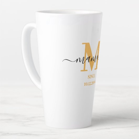 Mamaw Elegant Script Monogram Sunny Yellow Latte Mok (Linkerhoek)
