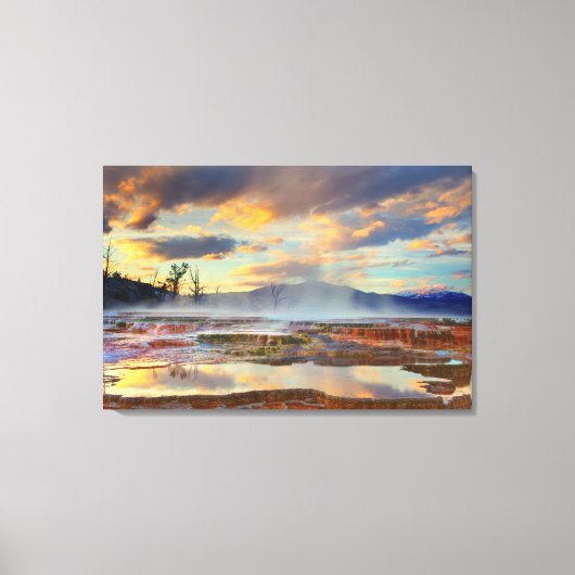 Mammoth Hot Springs Canvas Afdruk (Voorkant)