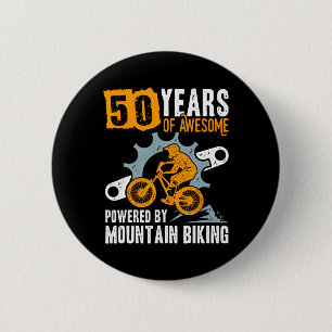 Man 50e verjaardag 50 jaar geweldige Mountain Bi Ronde Button 5,7 Cm