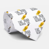 Man achter de bier stropdas (Opgerold)