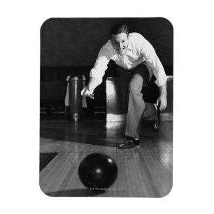 Man Bowling Magneet