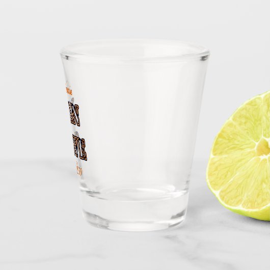 Man Cave Burned Text Effect Shot Glass Drinkware Shot Glas (Rechts)