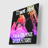 MAN CAVE Crane Operator  Foto Vierkante Klok (Hoek)