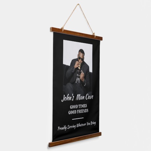 Man Cave Hangend Wandkleed (Gebogen)