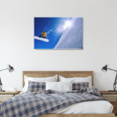 Man dat door de lucht vliegt op een sneeuwbord met canvas afdruk (Insitu (Slaapkamer))