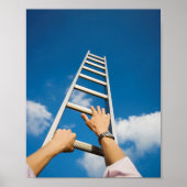 Man dat een ladder poster beklimt (Voorkant)