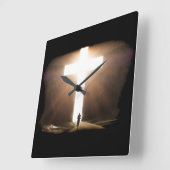 Man dat het Christelijke kruis van Jezus stroomt Vierkante Klok (Hoek)