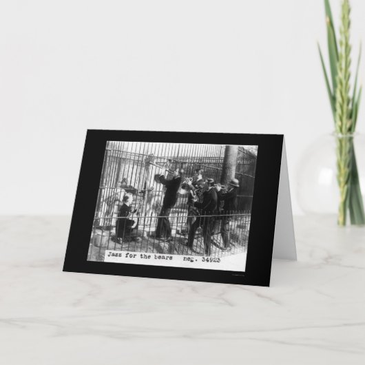 Man die de Muziek van de Jazz spelen door een Kaart (Voorkant)