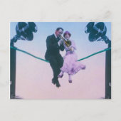 Man en vrouw zitten op de telefoon 1900 briefkaart (Voorkant)