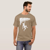 Man Free Climbing On Overhanging Rock gift T-shirt (Voorkant volledig)