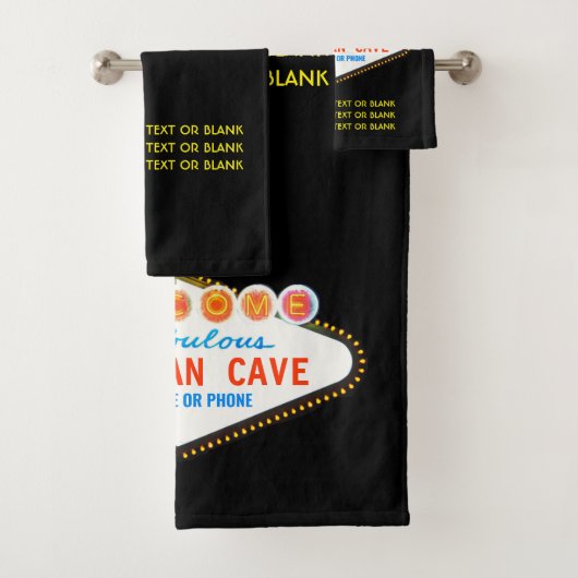 Man geeft uw merkwaardige gebarentaal een aangepas bad handdoek (Insitu)