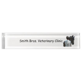 Man Holding Paard Licht Bureau Naamplaat Naambordje