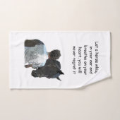 Man Holding Paard Licht met Quote Handdoek (Handdoek)