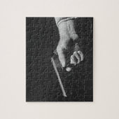 Man Holding Pistool Legpuzzel (Verticaal)