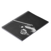 Man Holding Pistool Notitieboek (Linkerzijde)