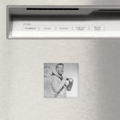 Man Holding Tennis Racket Magneet (Insitu (Vaatwasser))