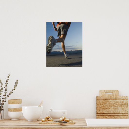 Man in de loopbaan van het atletisch vistuig poster (Keuken)