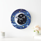 Man in de maan op een sterrenachtergrond grote klok (Huis)