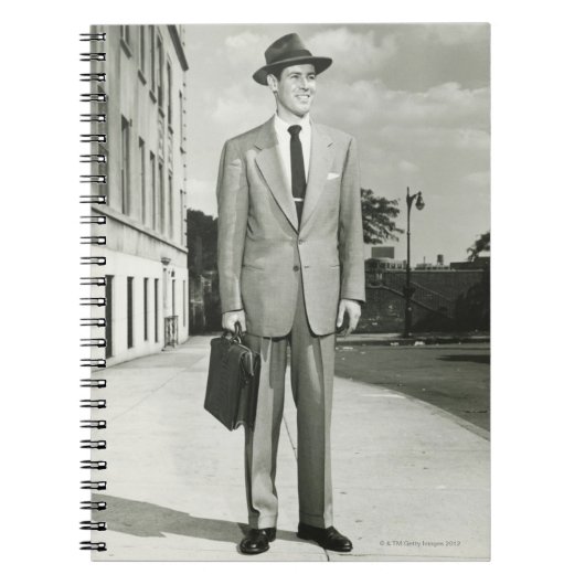Man in pak notitieboek (Voorkant)