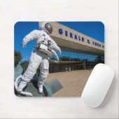 Man In Space Beeldhouwwerk Muismat (Met muis)