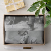 Man in toppapier voor hiaten Tissuepapier (Geschenk)