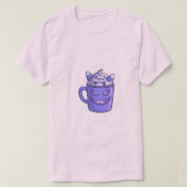 Man in White T-Shirt with Spooky Drink Graphic (Design voorkant)