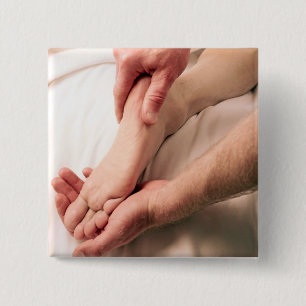 Man Massaging Male Foot Vierkante Button 5,1 Cm