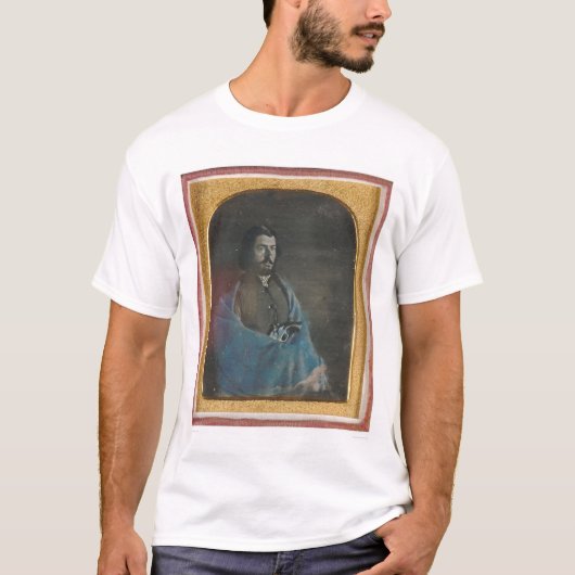Man met blauwe mantel en revolver (40455) t-shirt (Voorkant)