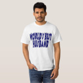 Man met donkerblauwe tekst t-shirt (Voorkant volledig)
