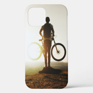 Man met fiets iPhone 12 hoesje