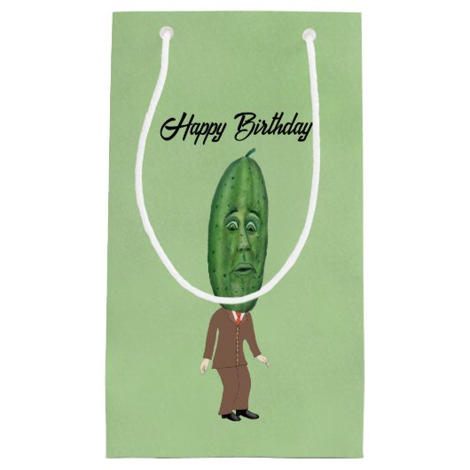 Man met grote augurk hoofd verrast gezicht groen klein cadeauzakje (Voorkant)