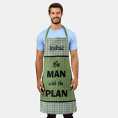 Man Met Het Plan Geborduurd Groen+Gingham Rut Schort (Gedragen)