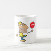 Man met Mok voor stopteken (Center)