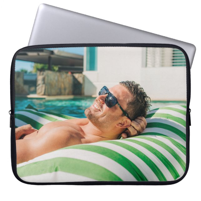 Man met zwarte zonnebril laptop sleeve (Voorkant)