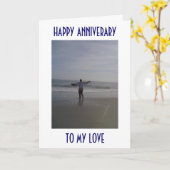 MAN NAMENS VERKLAART ZIJN VERLIES OVER JUBILEUM KAART (Gele Bloem)