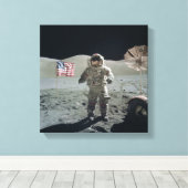 Man op de Maan Canvas Print (Insitu (Houten vloer))
