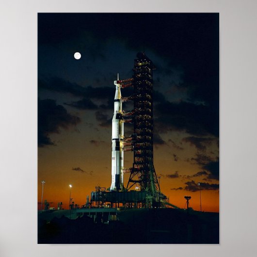 MAN OP DE MOON APOLLO 4 Saturn V-raket, gebruikt v Poster (Voorkant)