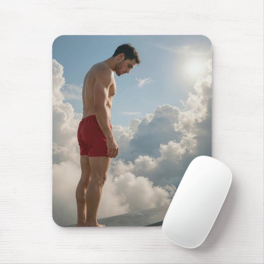 Man op een duikplank in de wolken muismat (Met muis)