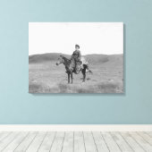 Man op paarden met een slakkenantilopen foto canvas afdruk (Insitu (Houten vloer))