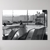 Man per roltrap. poster (Voorkant)